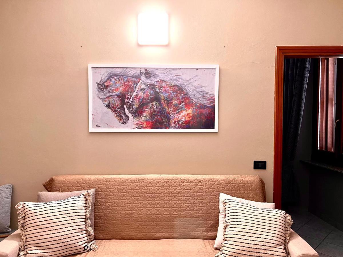 Appartamento In Centro Storico "La Casa Di Cri" Asti Exterior foto